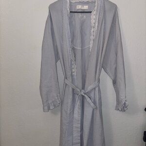 Eileen West Striped Lace-Trimmed Robe